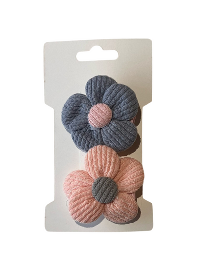 Haarclipje gebreide bloem