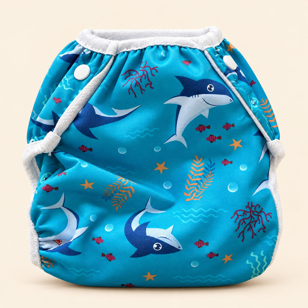 Wasbare zwemluier Baby Shark design – studiofoto